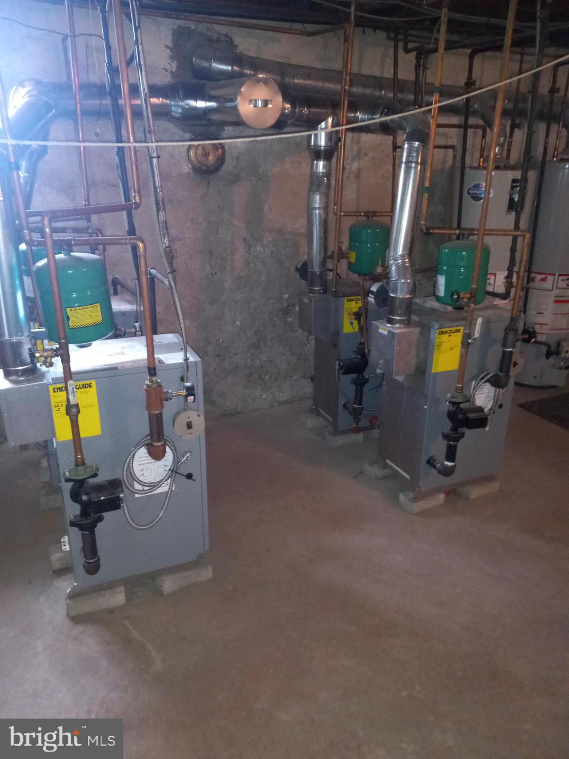 7240 Dungan Road Philadelphia, PA 19111 - Photo 4 of 15