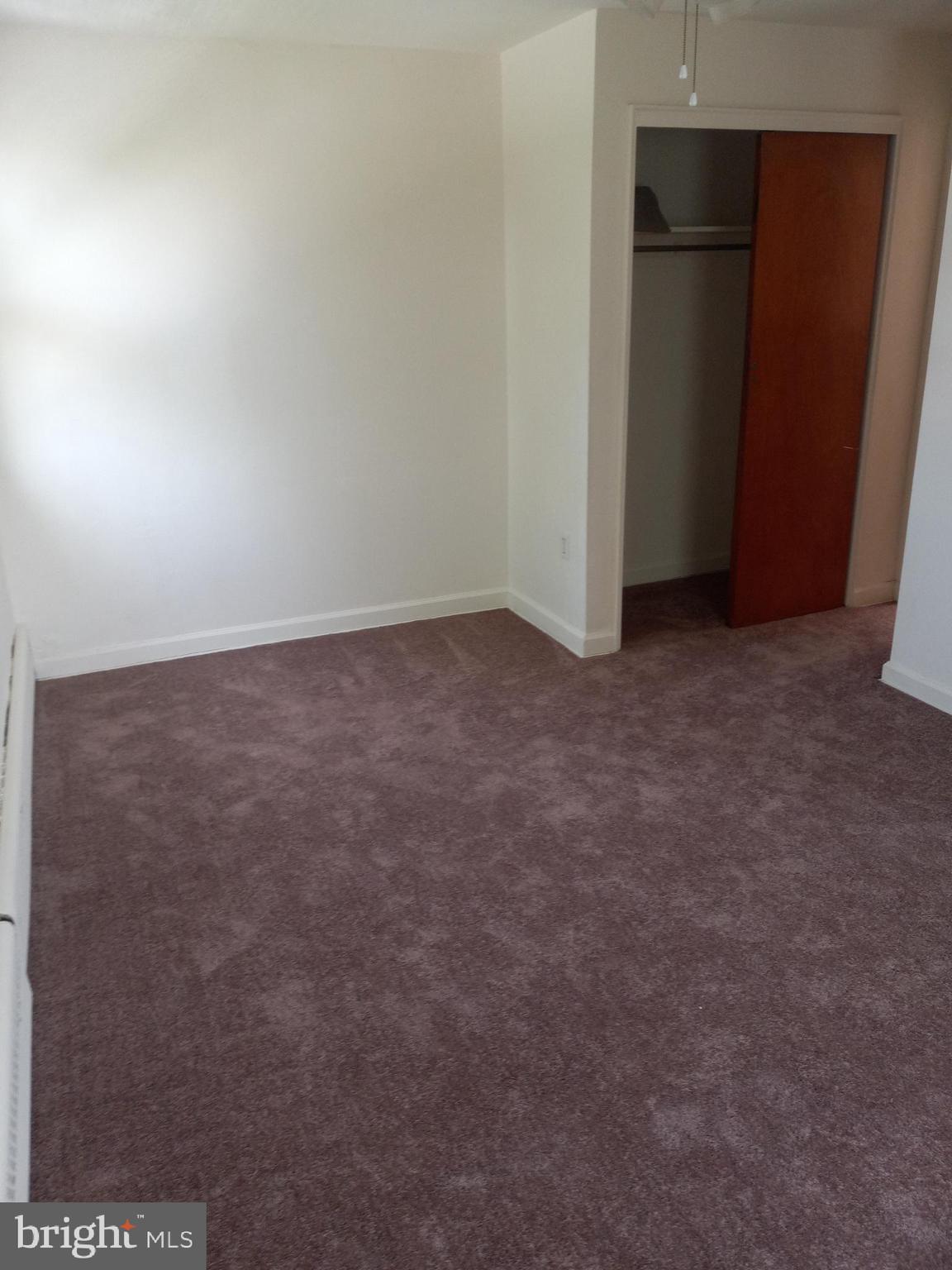 7240 Dungan Road Philadelphia, PA 19111 - Photo 7 of 15