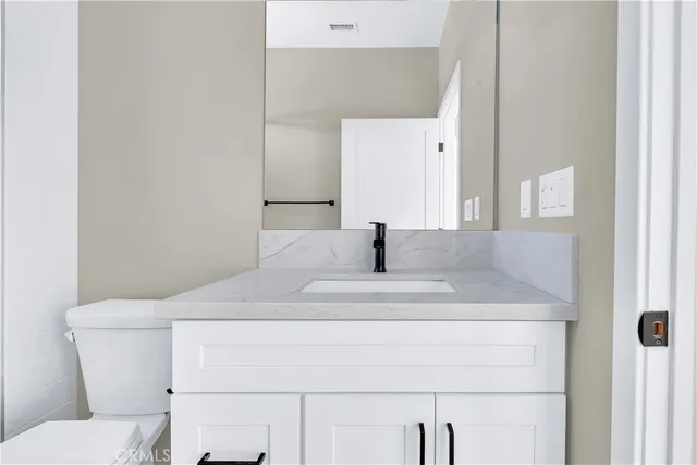 $1,850,000 | 5602 Verdura Avenue, Lakewood, CA 90712