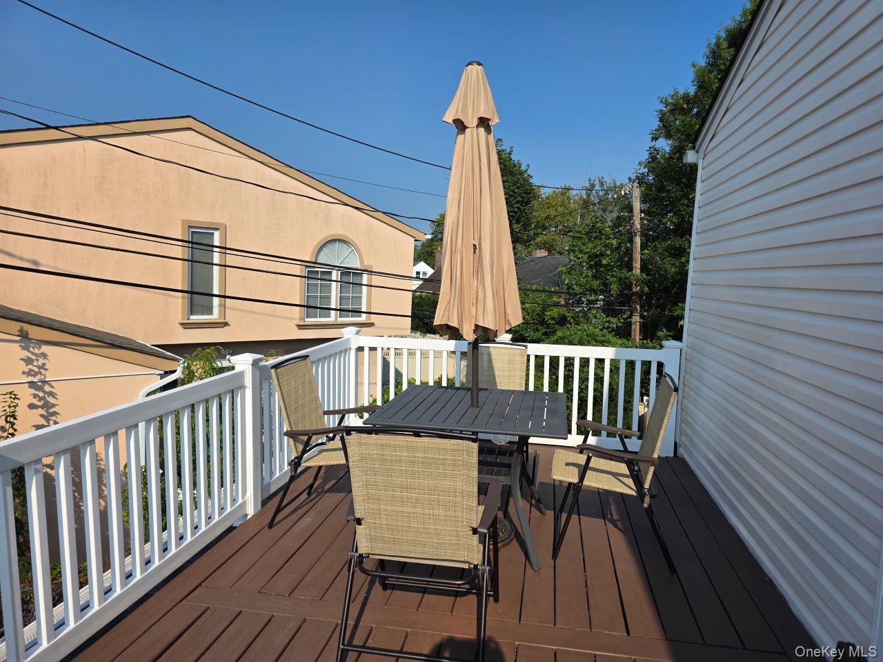 30 Aberdeen Road New Hyde Park, NY 11040 - Photo 29 of 37 a view of a chair in the roof deck