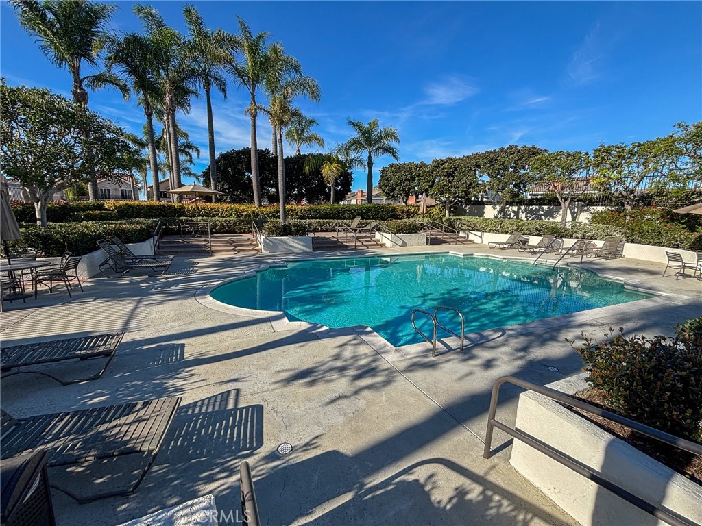 75 Palm Beach Court Dana Point, CA 92629 - Photo 26 of 37 COMMUNITY POOL
