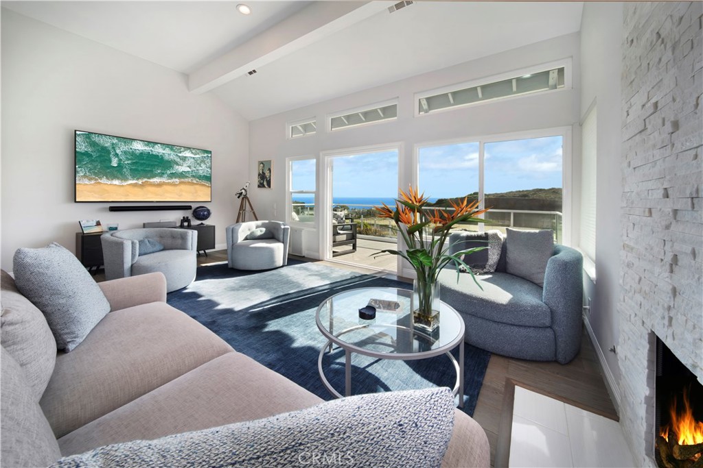 75 Palm Beach Court Dana Point, CA 92629 - Photo 5 of 37