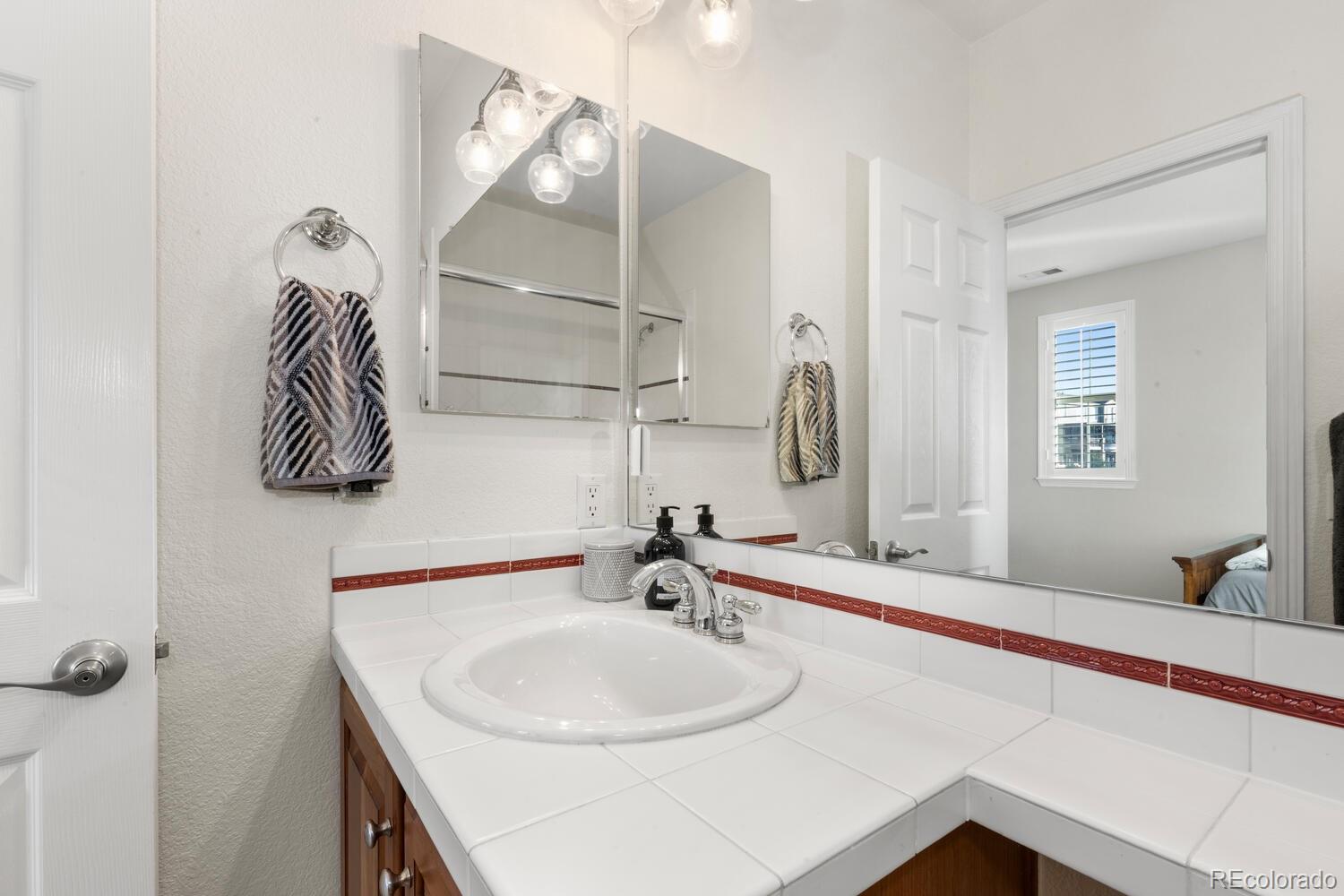 2700 Stonecrest Point Highlands Ranch, CO 80129 - Photo 32 of 40 Gallery Image 32