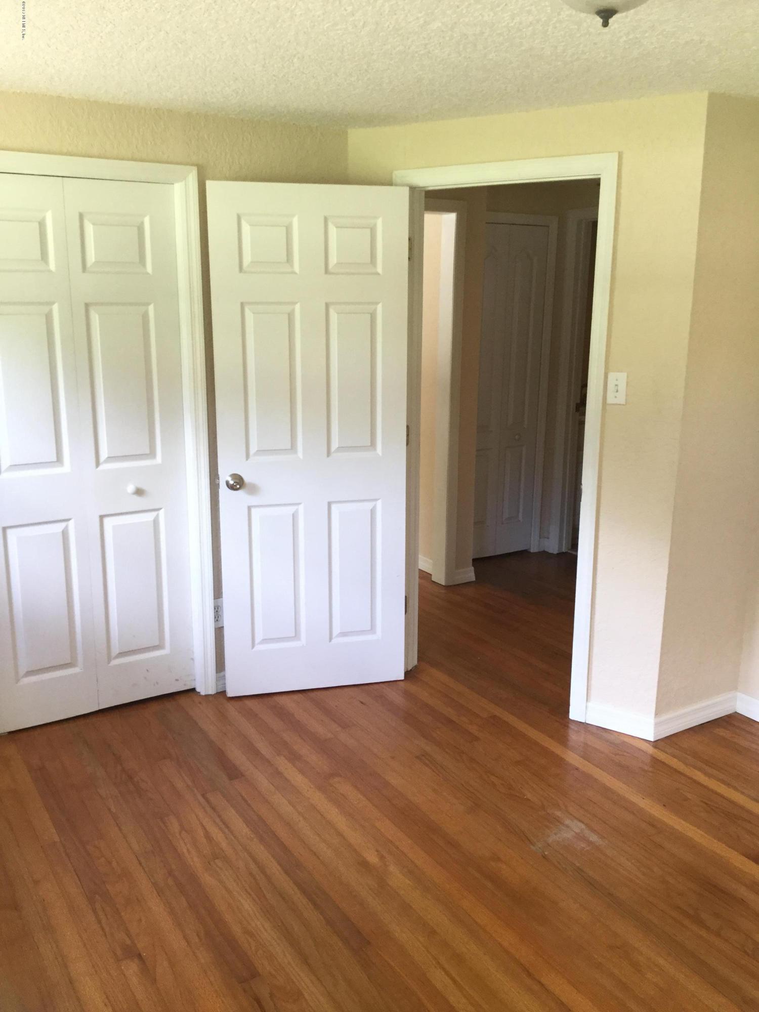 10686 Joes Road Jacksonville, FL 32221 - Photo 7 of 14 Bedroom 1