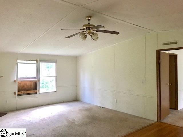 128 Morrow Road Landrum, SC 29356 - Photo 7 of 14