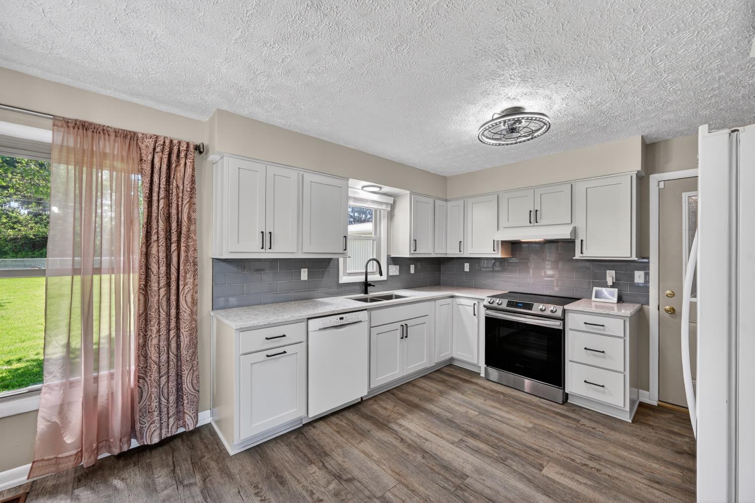 1047 Tekulve Road Batesville, IN 47006 - Photo 11 of 41