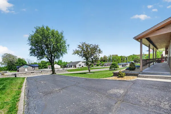 $369,000 | 1047 Tekulve Road, Batesville, IN 47006