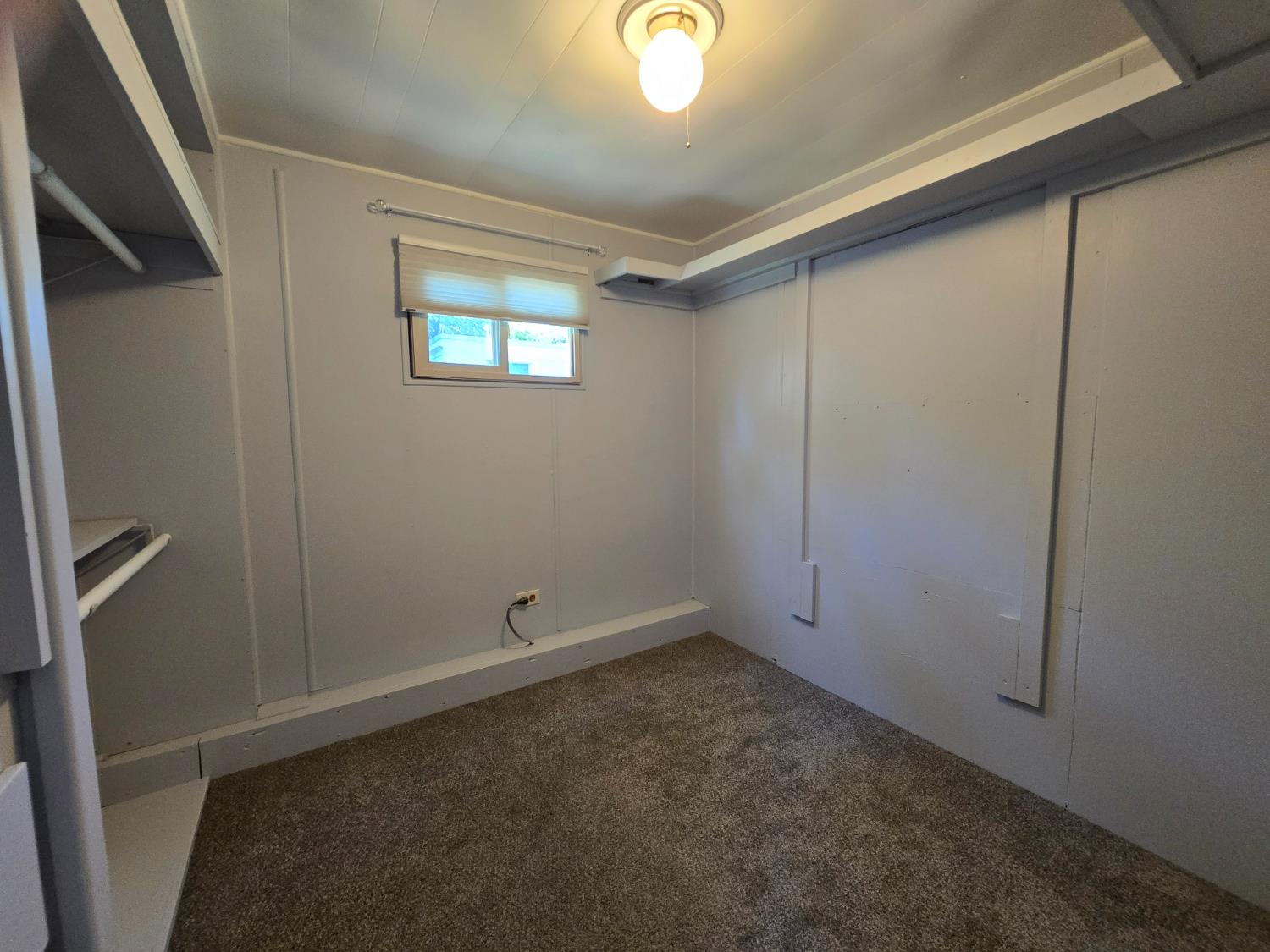 1525 Cold Springs Road, Unit 16 Placerville, CA 95667 - Photo 22 of 38 easily add twin/day bed in here!