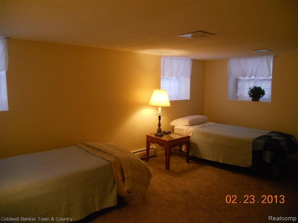 9232 Faussett Road Fenton, MI 48430 - Photo 21 of 25 Lower Level bedroom