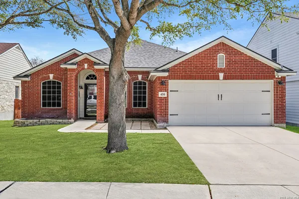 $365,000 | 450 Turnberry Way, Cibolo, TX 78108