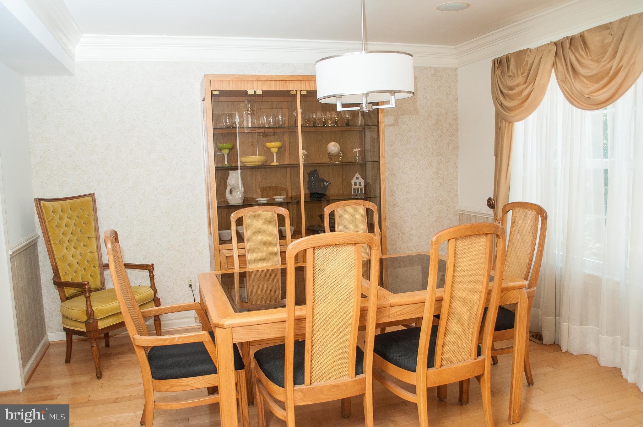 72 Steeplechase Drive Doylestown, PA 18901 - Photo 13 of 56