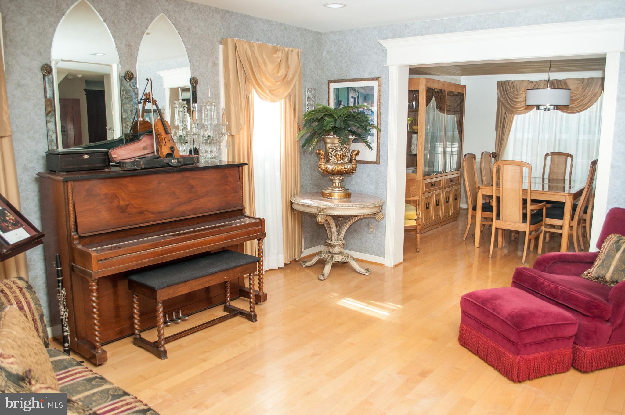 72 Steeplechase Drive Doylestown, PA 18901 - Photo 10 of 56