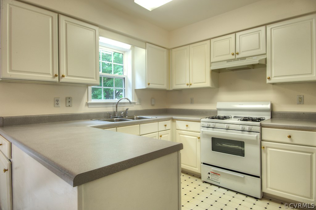 401 Michaux Ridge Court Midlothian, VA 23113 - Photo 5 of 13 Gallery Image 5