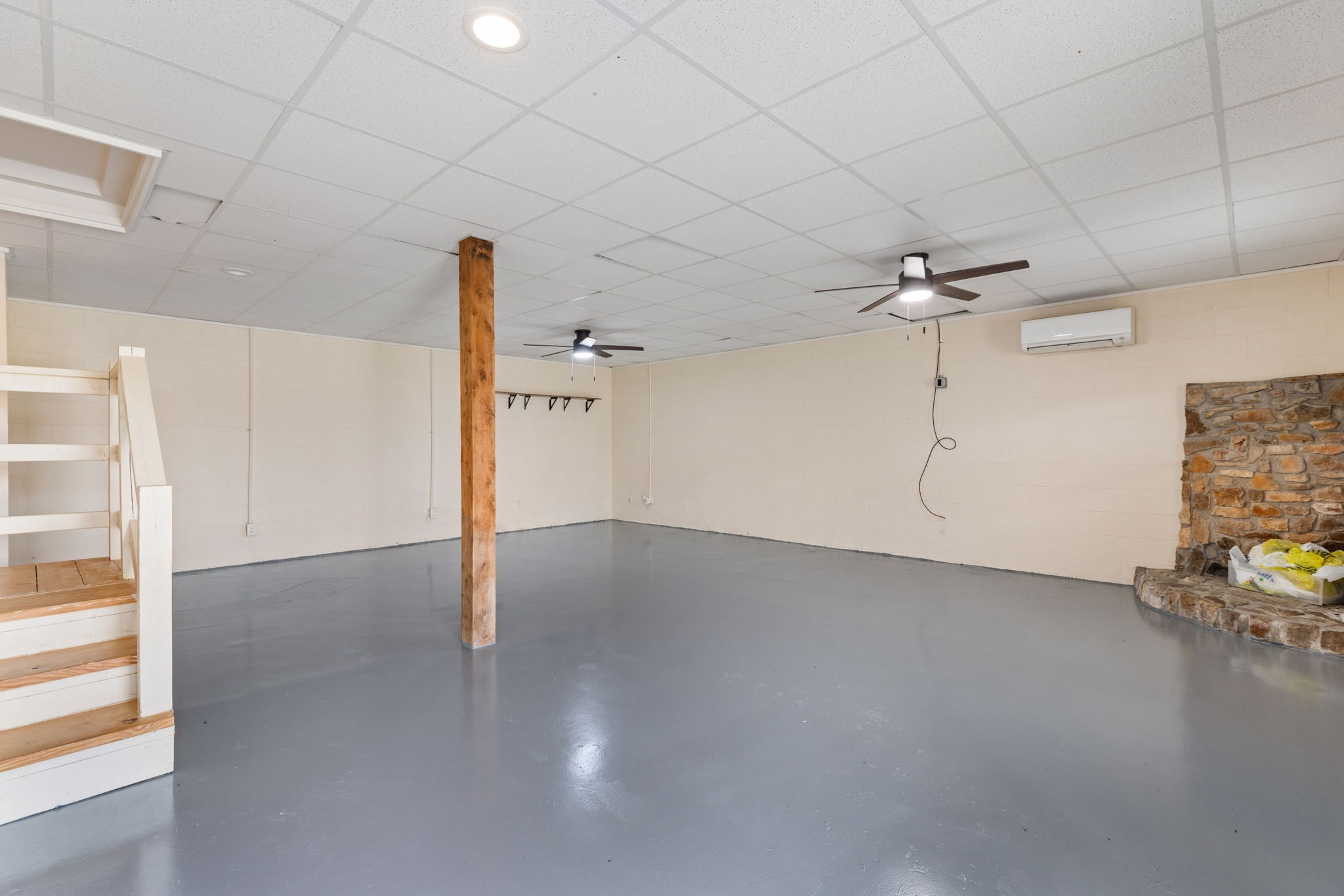 9680 Buttermilk Ridge Road Lawrenceburg, TN 38464 - Photo 29 of 61 a view of a livingroom with a staircase
