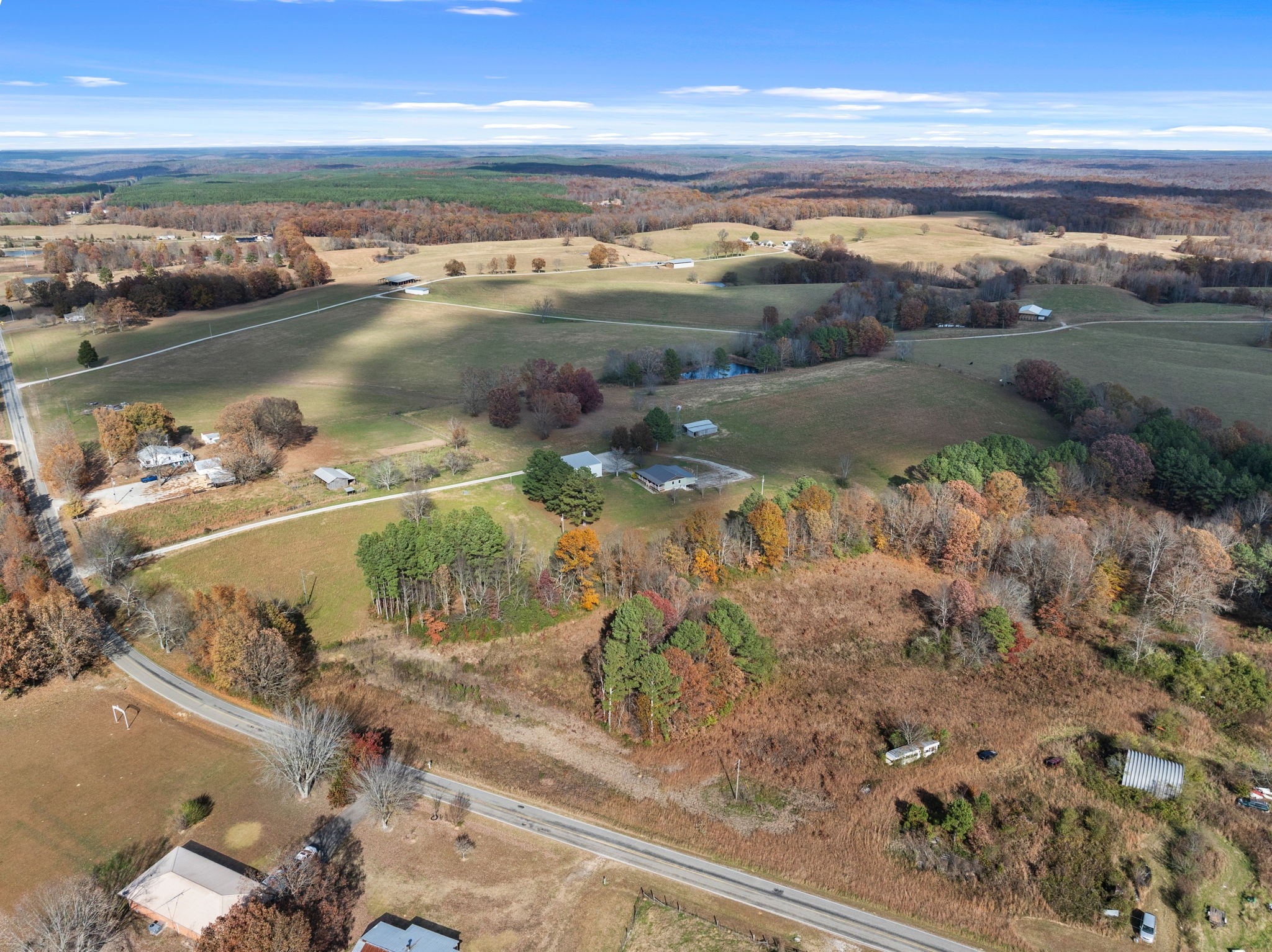 9680 Buttermilk Ridge Road Lawrenceburg, TN 38464 - Photo 47 of 61 a view of a water with an ocean view
