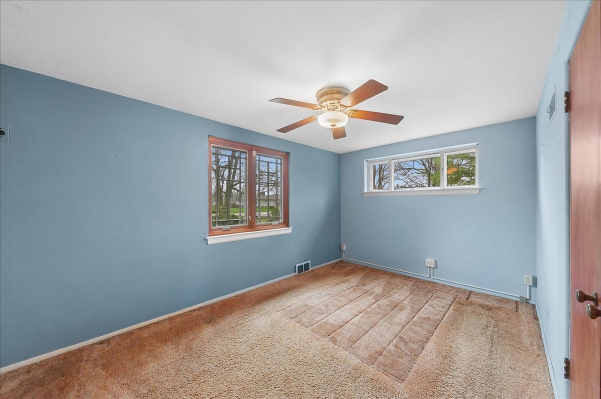 306 Lonsdale Road Prospect Heights, IL 60070 - Photo 12 of 24