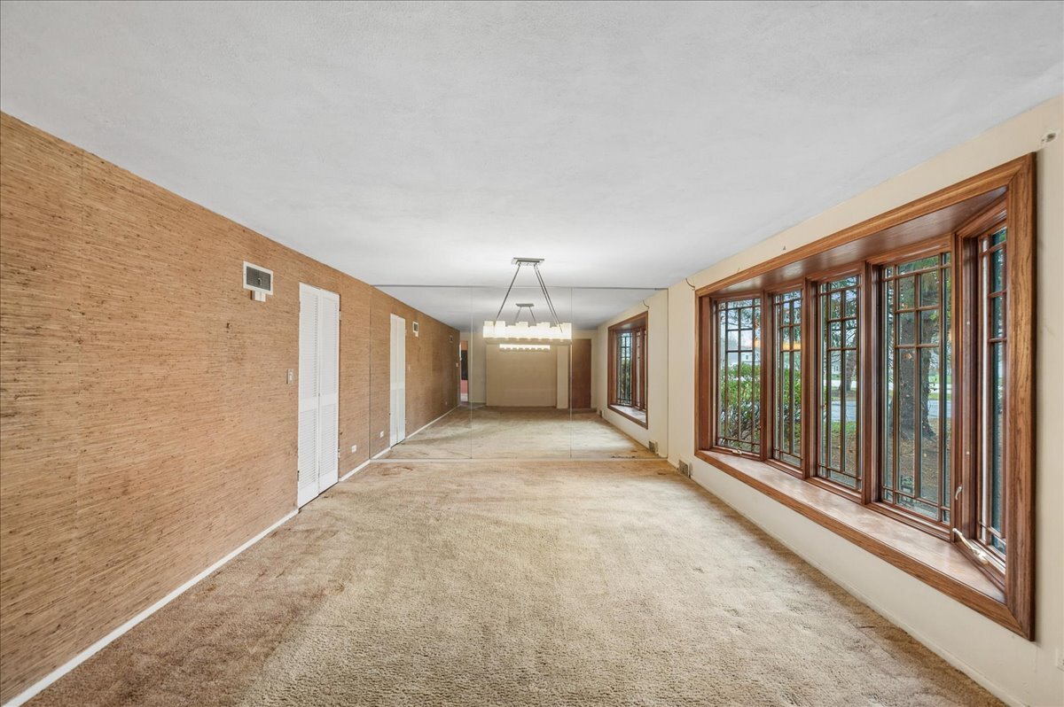 306 Lonsdale Road Prospect Heights, IL 60070 - Photo 7 of 24