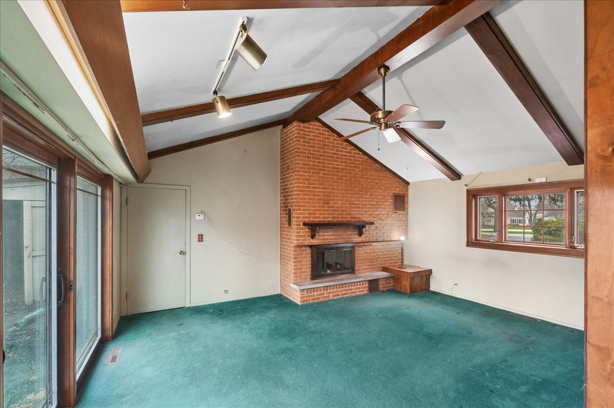 306 Lonsdale Road Prospect Heights, IL 60070 - Photo 8 of 24