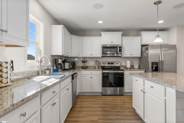 $436,000 | 3 Steeds Gln Road, Piedmont, SC 29673