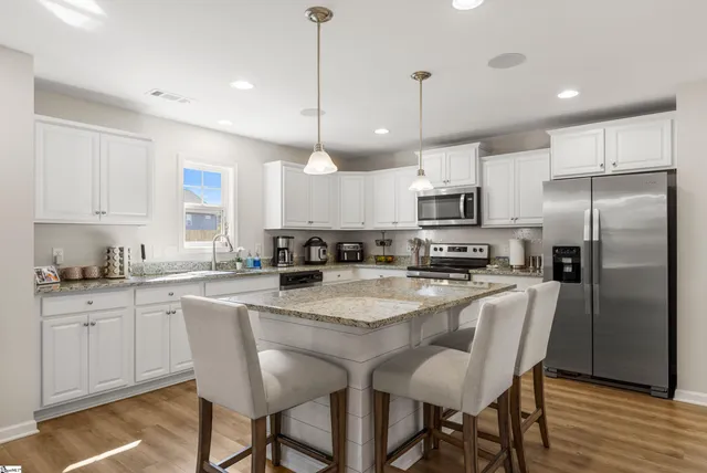 $436,000 | 3 Steeds Gln Road, Piedmont, SC 29673