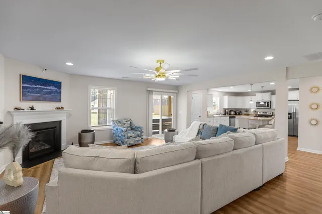 $436,000 | 3 Steeds Gln Road, Piedmont, SC 29673