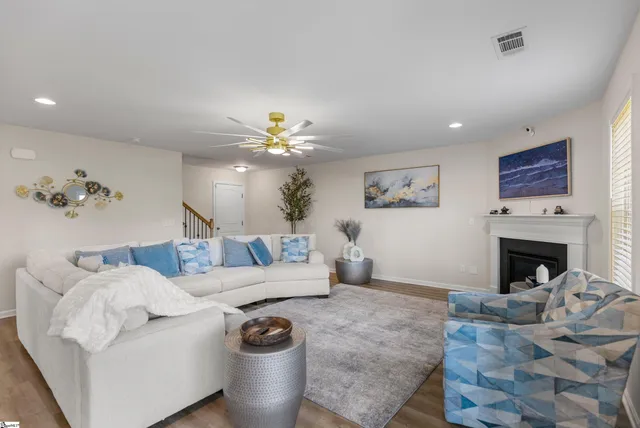 $436,000 | 3 Steeds Gln Road, Piedmont, SC 29673