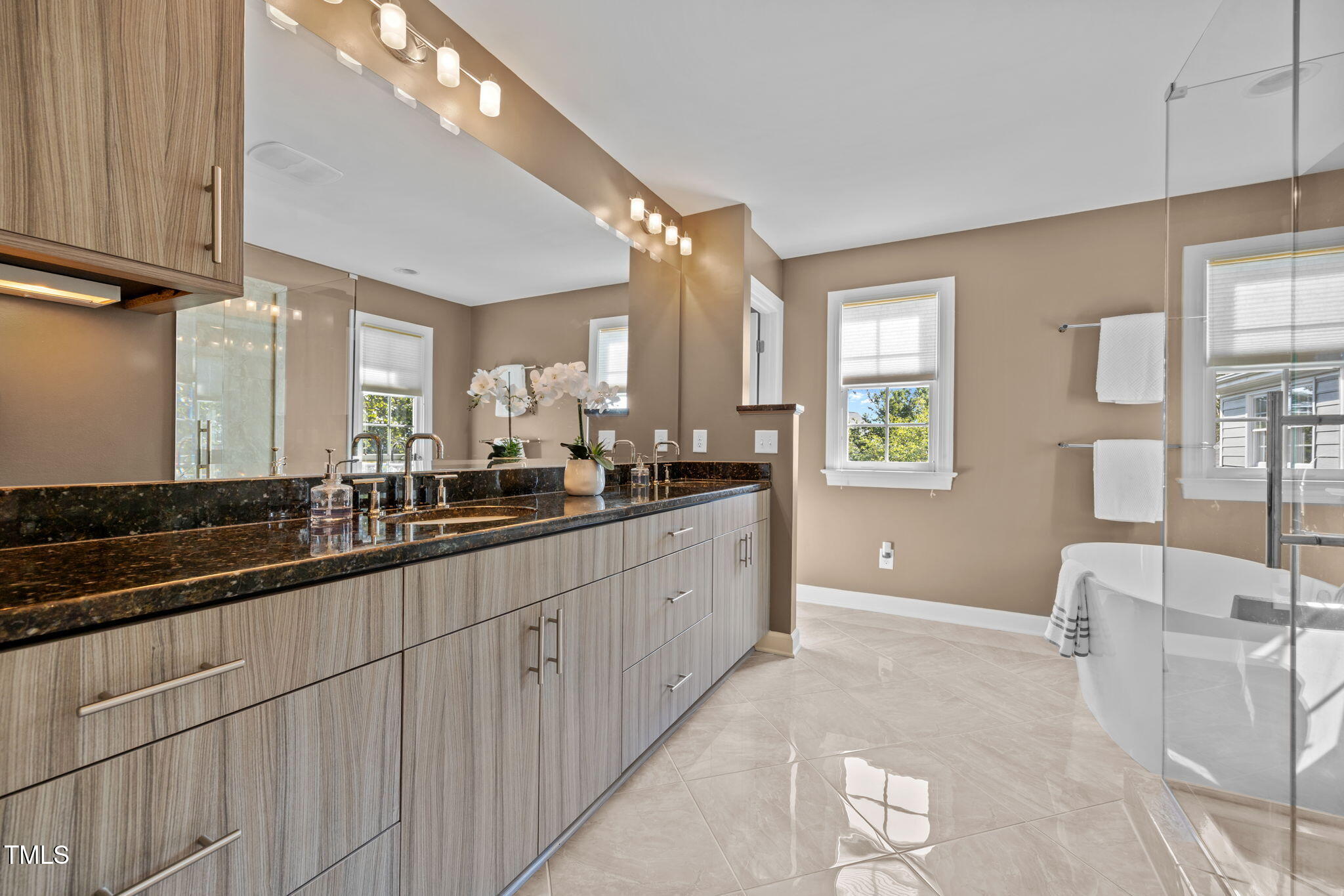8001 Kukui Court Raleigh, NC 27613 - Photo 34 of 51 41-web-or-mls-IMG_9274