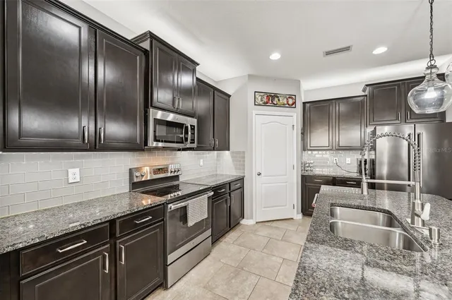 $635,000 | 4515 Bent Tree Boulevard, Sarasota, FL 34241