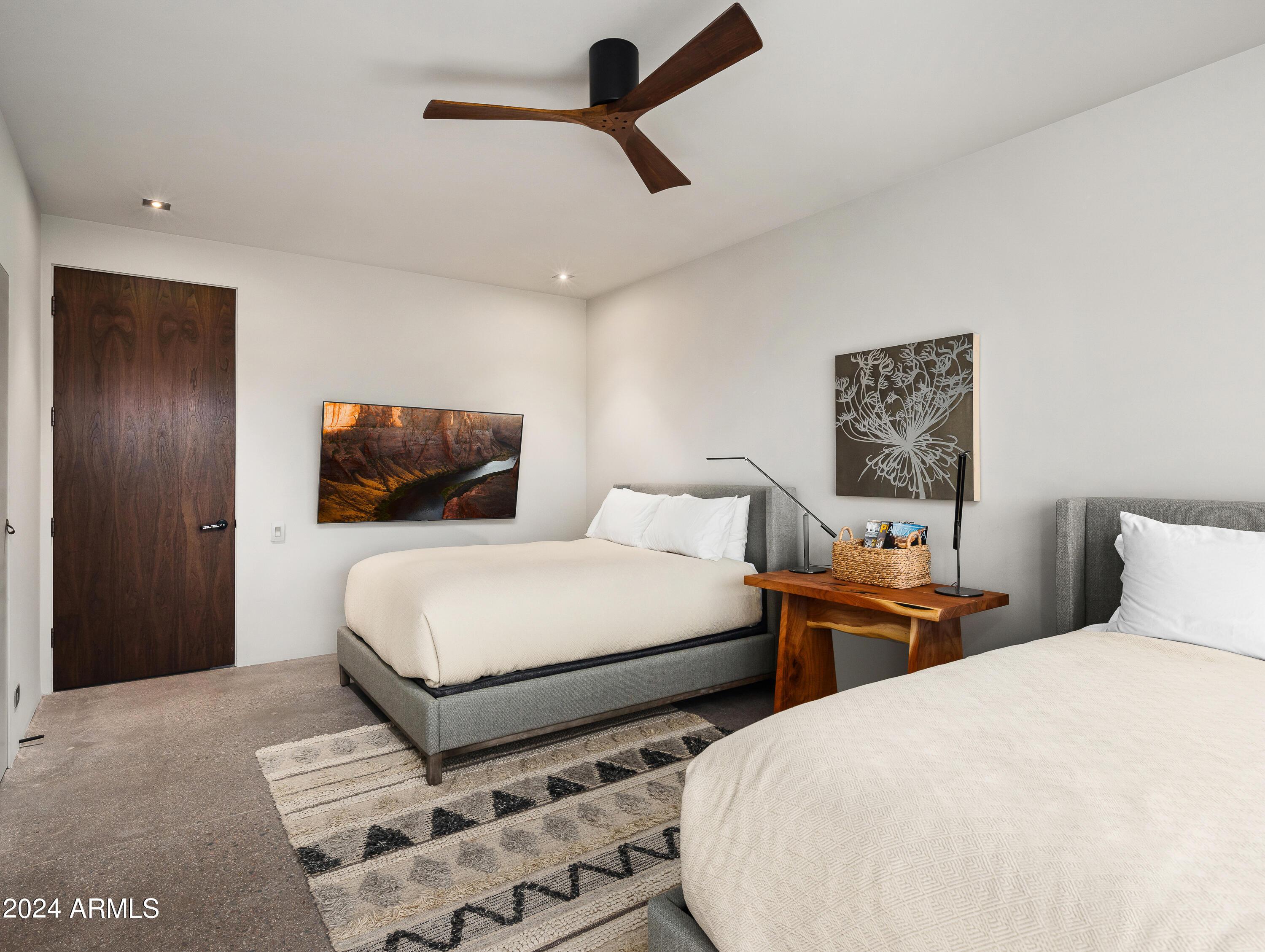 15212 North Sandy Blf Road Fort McDowell, AZ 85264 - Photo 32 of 66 a bedroom with two beds and painting on the wall