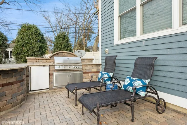 $1,499,000 | 374 North Myrtle Avenue, Elmhurst, IL 60126