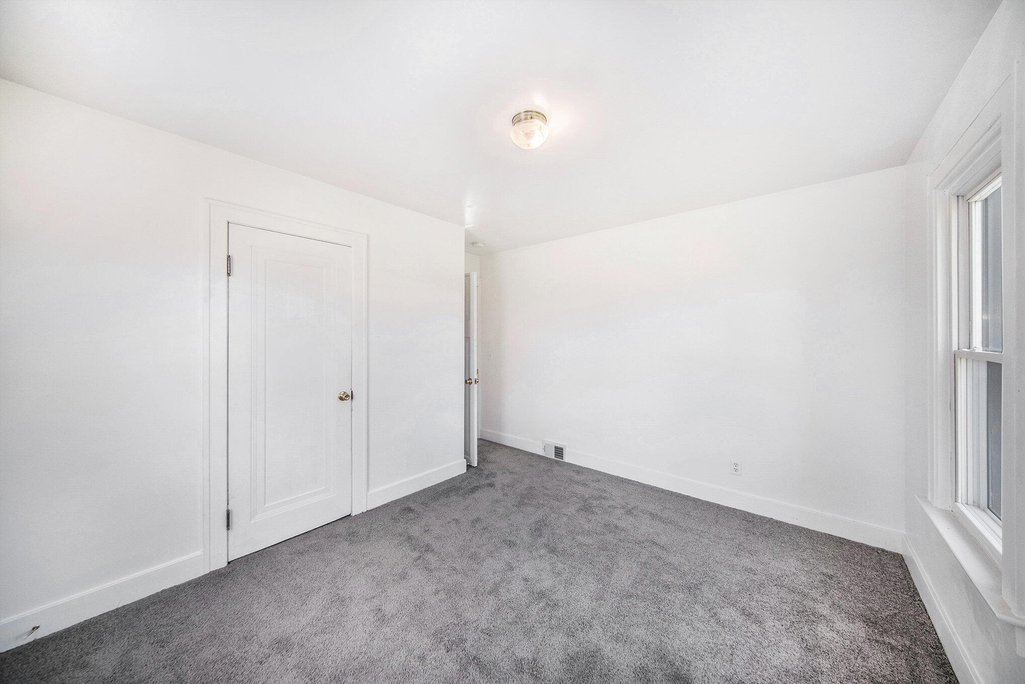 13431 Crowe Road Milan, MI 48160 - Photo 14 of 29 015_sbp_118_900