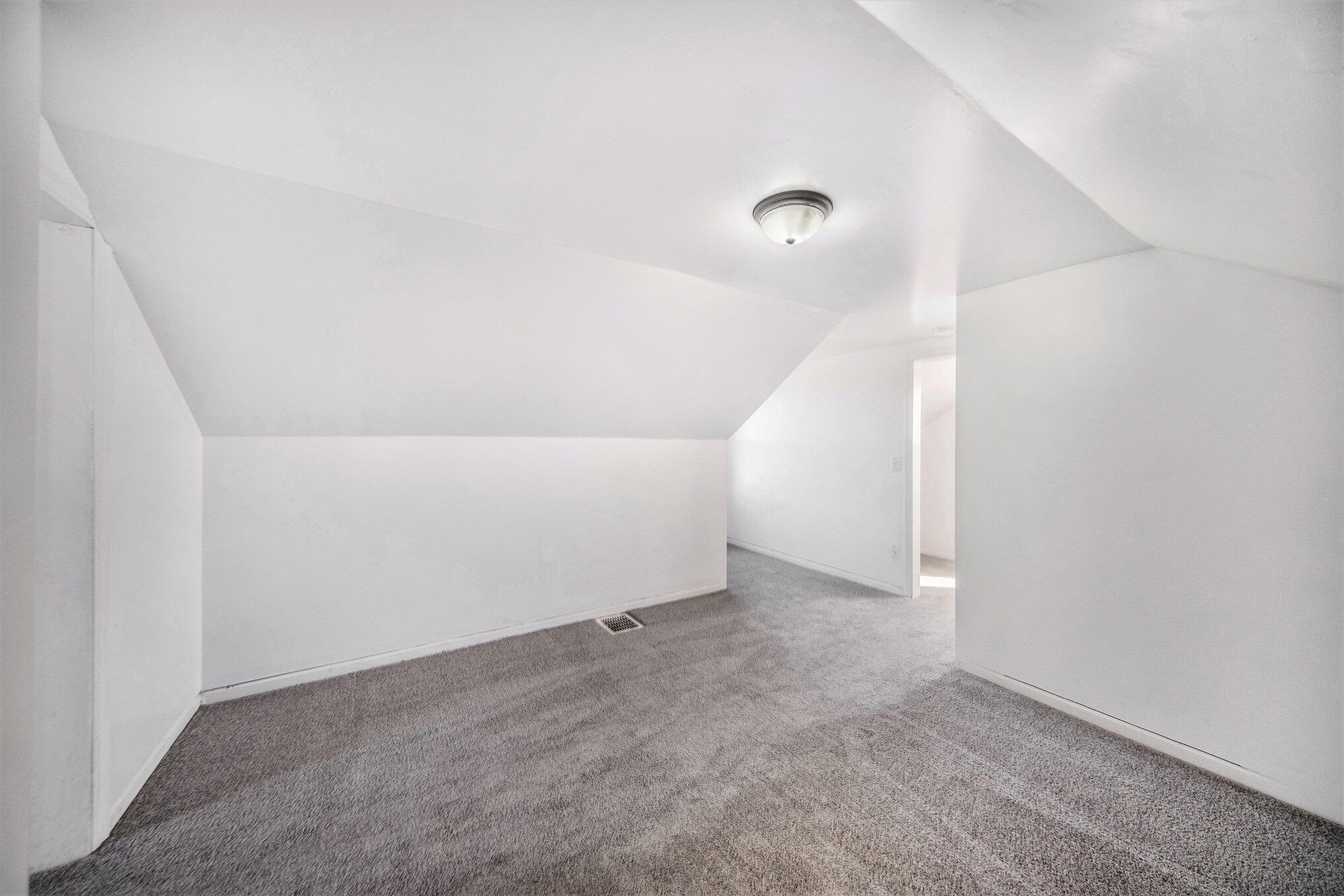 13431 Crowe Road Milan, MI 48160 - Photo 19 of 29 020_sbp_130_240