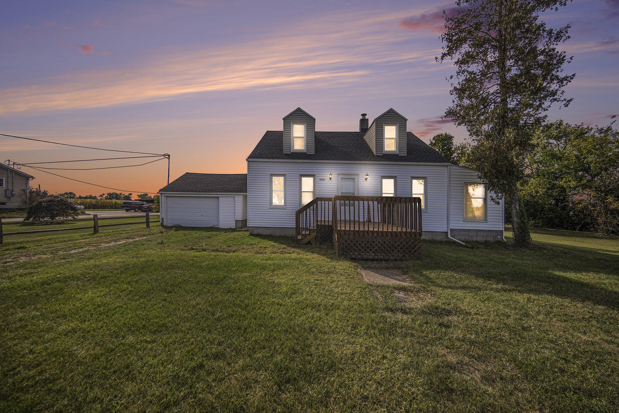 13431 Crowe Road Milan, MI 48160 - Photo 2 of 29 002_sbp_140-twilight_258