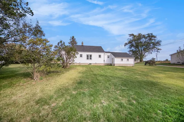 $260,000 | 13431 Crowe Road, Milan, MI 48160