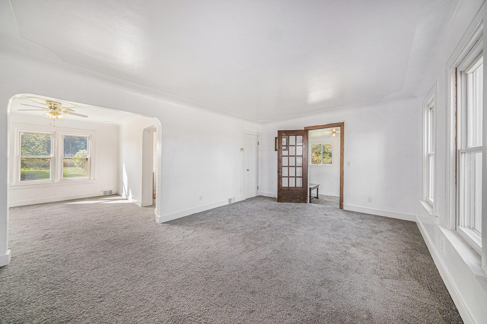 13431 Crowe Road Milan, MI 48160 - Photo 3 of 29 004_sbp_98_463