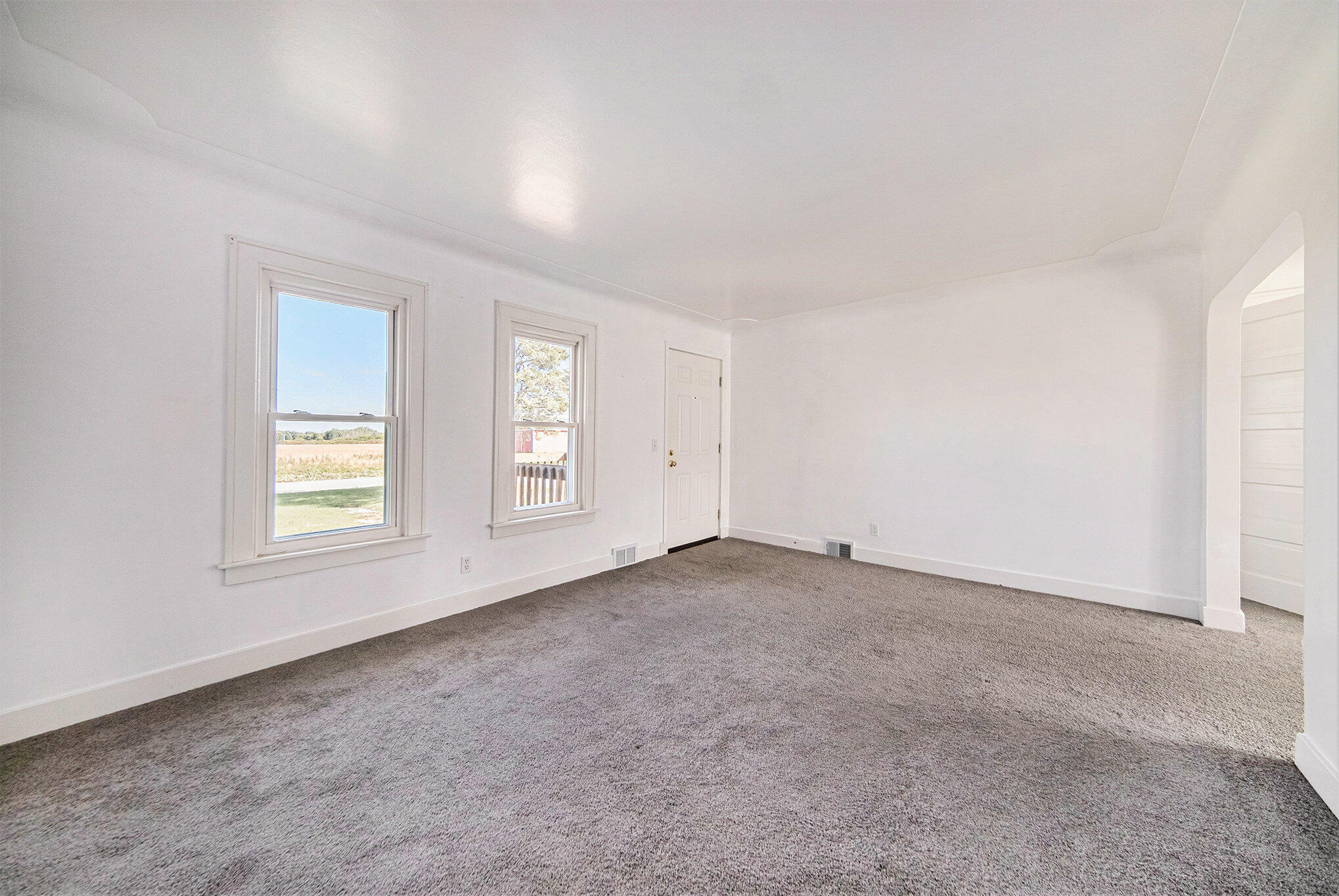 13431 Crowe Road Milan, MI 48160 - Photo 5 of 29 006_sbp_97_904