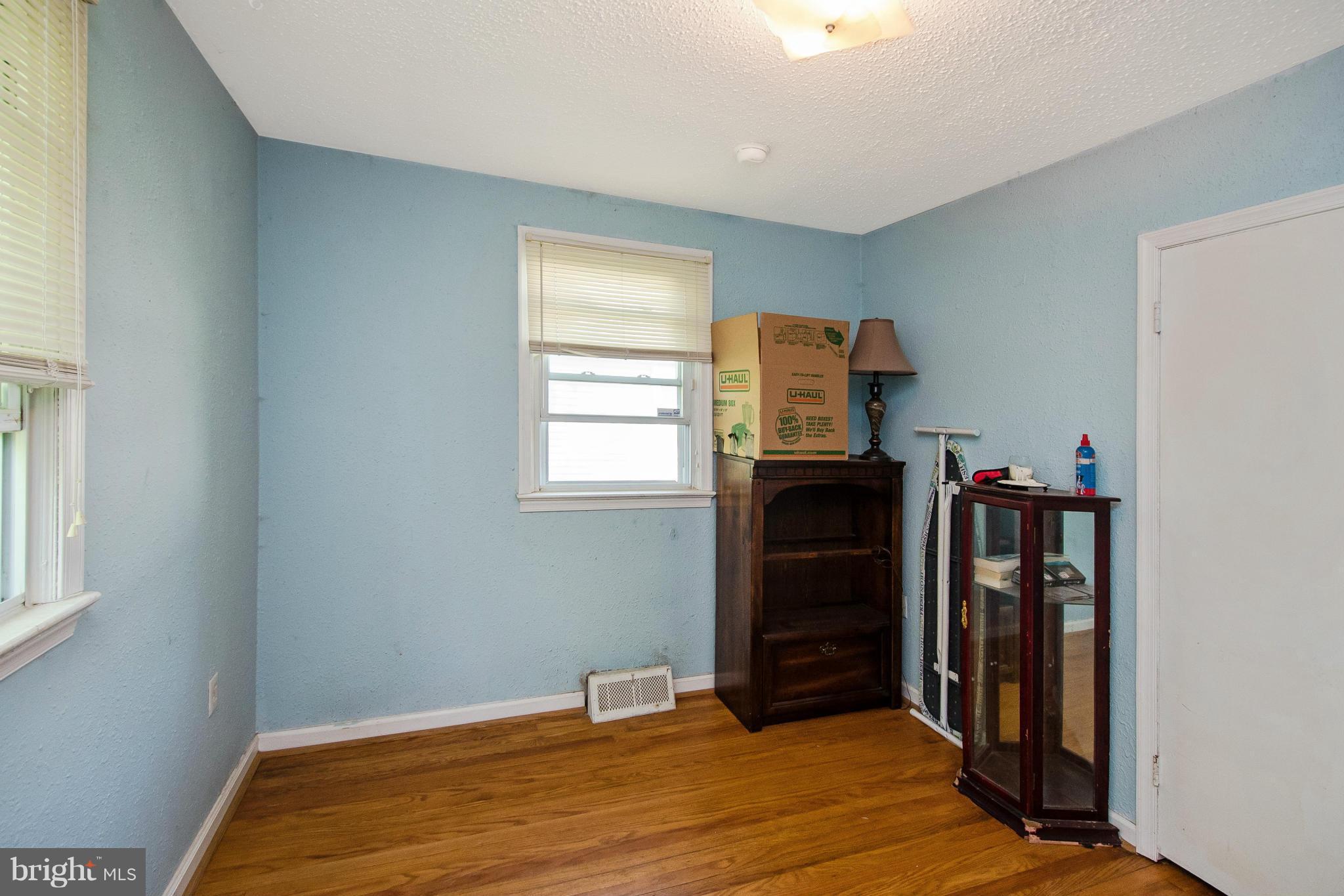 18902 Fuller Heights Road Triangle, VA 22172 - Photo 15 of 19 Bedroom