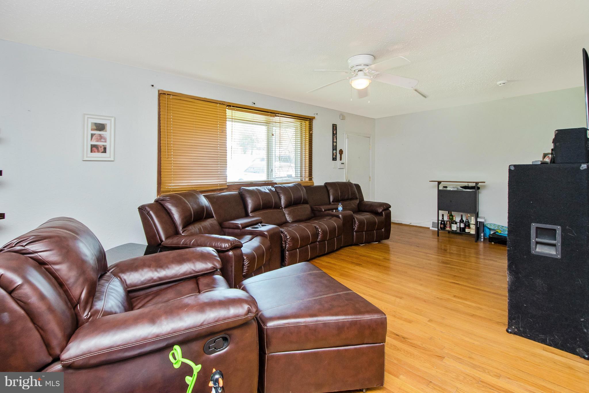 18902 Fuller Heights Road Triangle, VA 22172 - Photo 3 of 19 Family Room