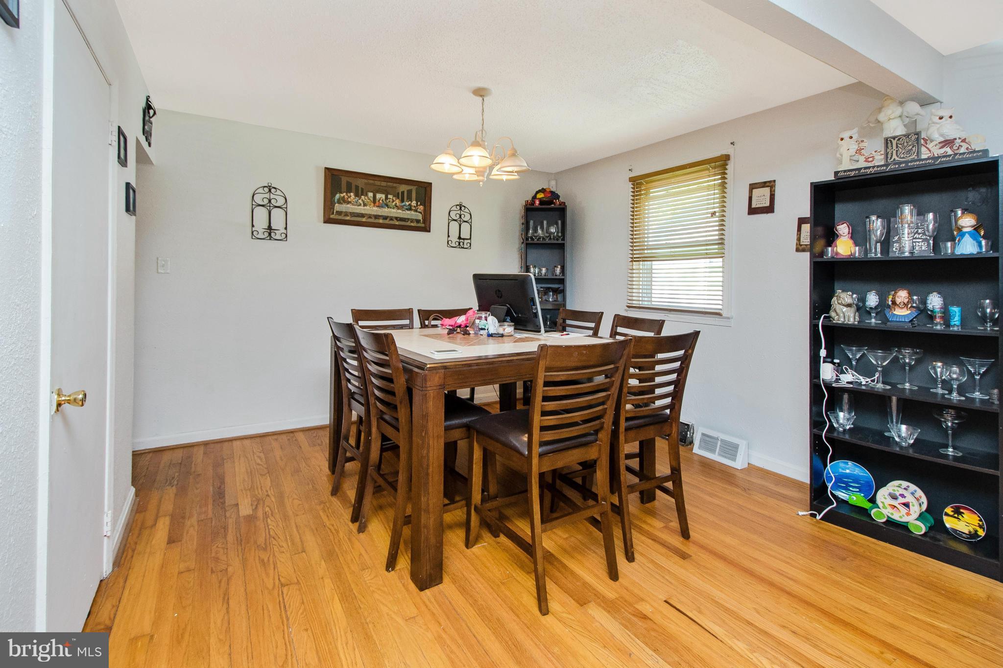 18902 Fuller Heights Road Triangle, VA 22172 - Photo 7 of 19 Dining Room