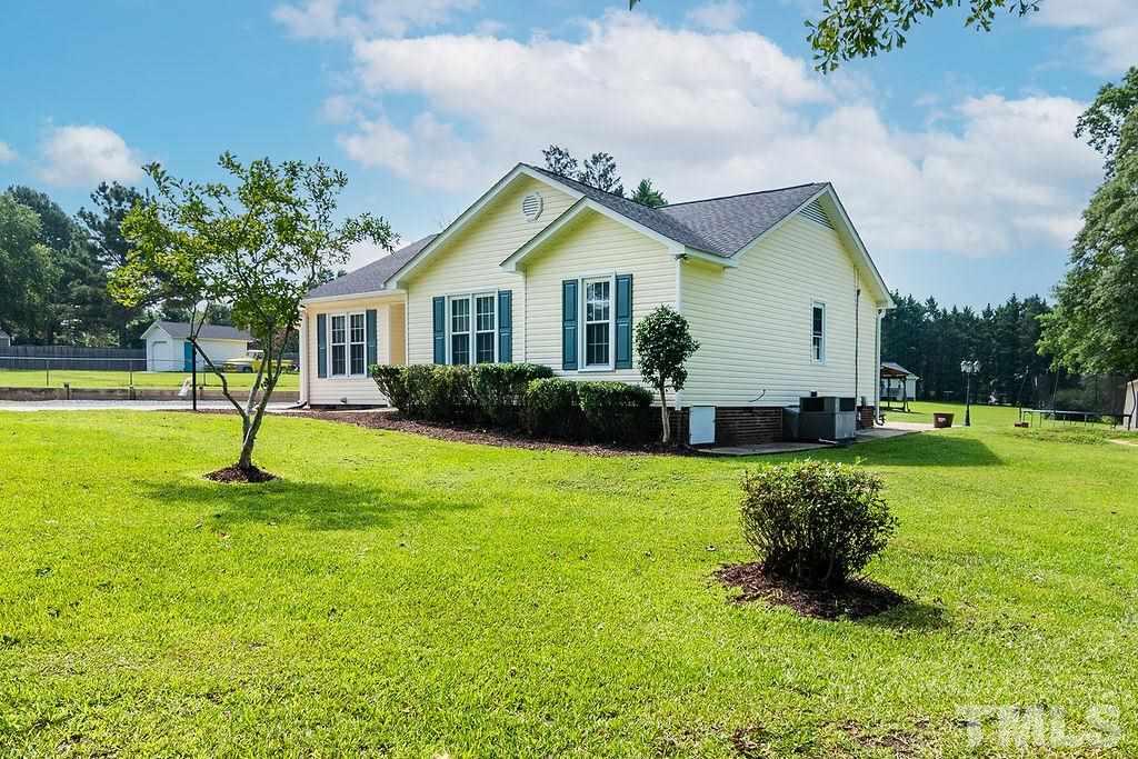 1501 Old Clayton Road Willow Spring, NC 27592 - Photo 3 of 30