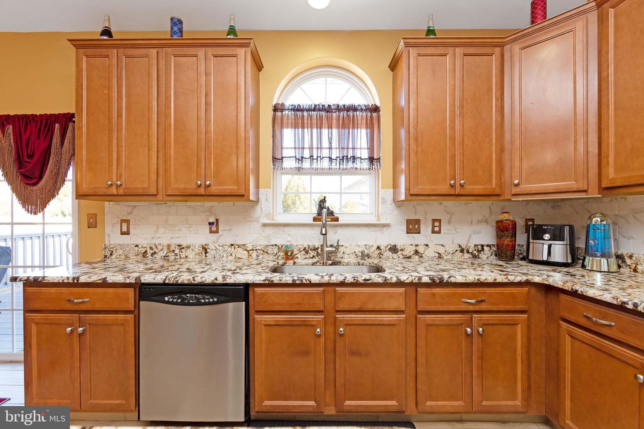 153 Quiet Road Sicklerville, NJ 08081 - Photo 12 of 36