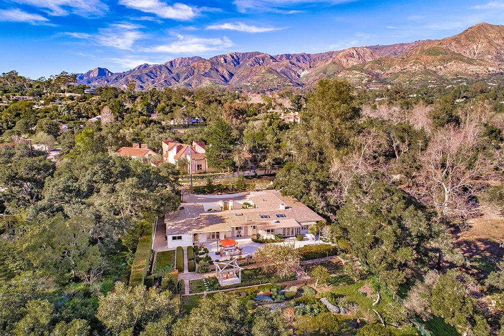 1211 East Valley Road Montecito, CA 93108 - Photo 6 of 63 1211 E Valley Rd Santa Barbara-107 copy