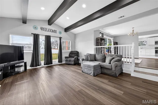 $325,000 | 6750 Foxshire Drive, Florissant, MO 63033