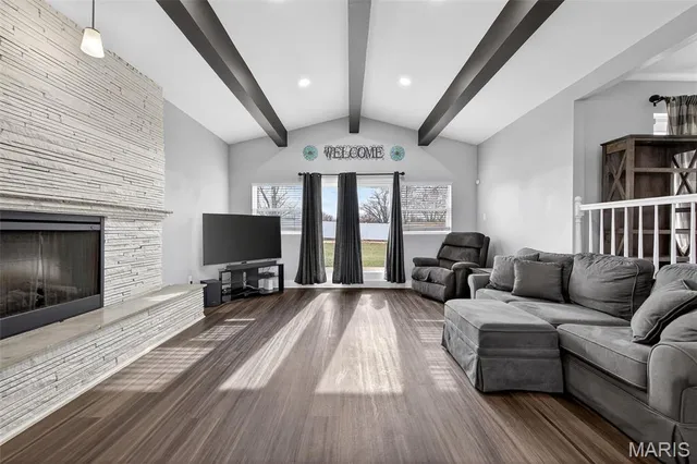 $325,000 | 6750 Foxshire Drive, Florissant, MO 63033