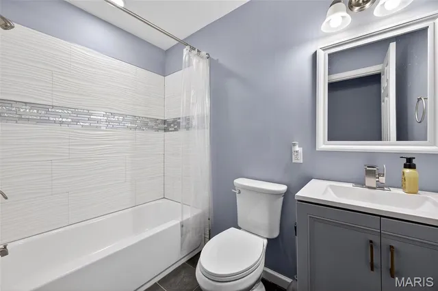 $325,000 | 6750 Foxshire Drive, Florissant, MO 63033