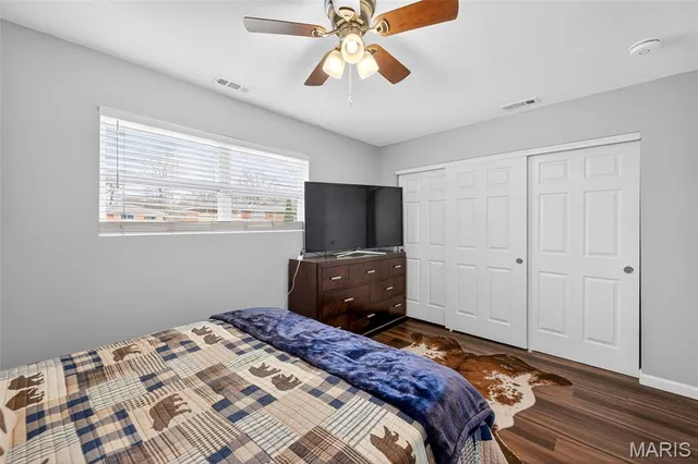 $325,000 | 6750 Foxshire Drive, Florissant, MO 63033