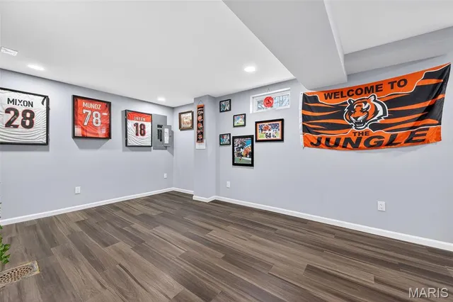 $325,000 | 6750 Foxshire Drive, Florissant, MO 63033