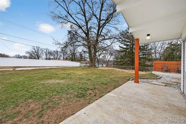 $325,000 | 6750 Foxshire Drive, Florissant, MO 63033