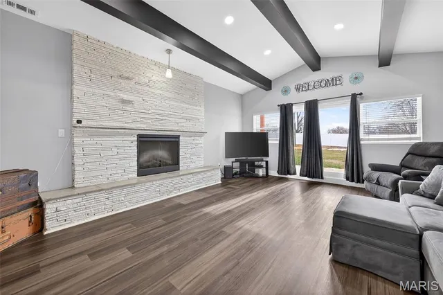 $325,000 | 6750 Foxshire Drive, Florissant, MO 63033