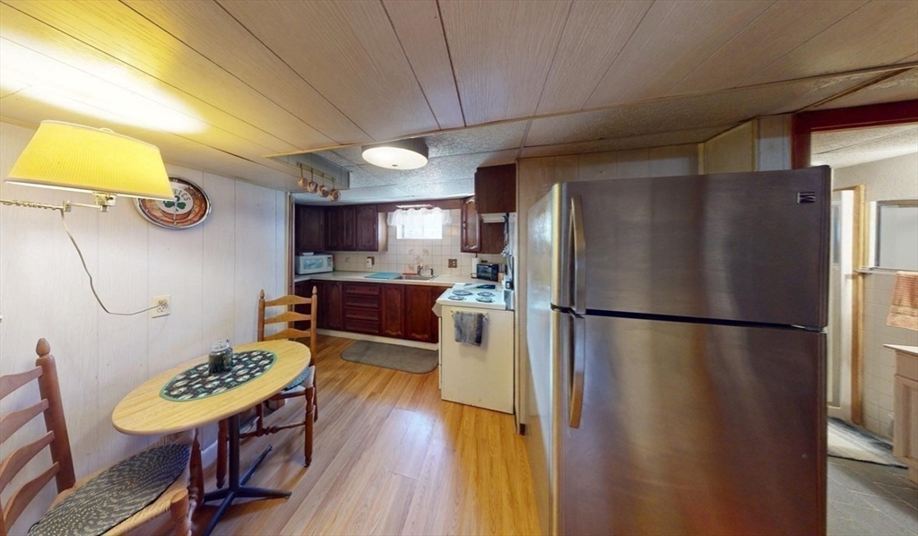 32 Hillcrest Road Burlington, MA 01803 - Photo 29 of 41 Gallery Image 29
